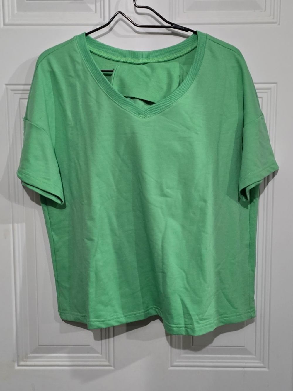 New Medium Classic V-Neck Women's short Set in Mint Green